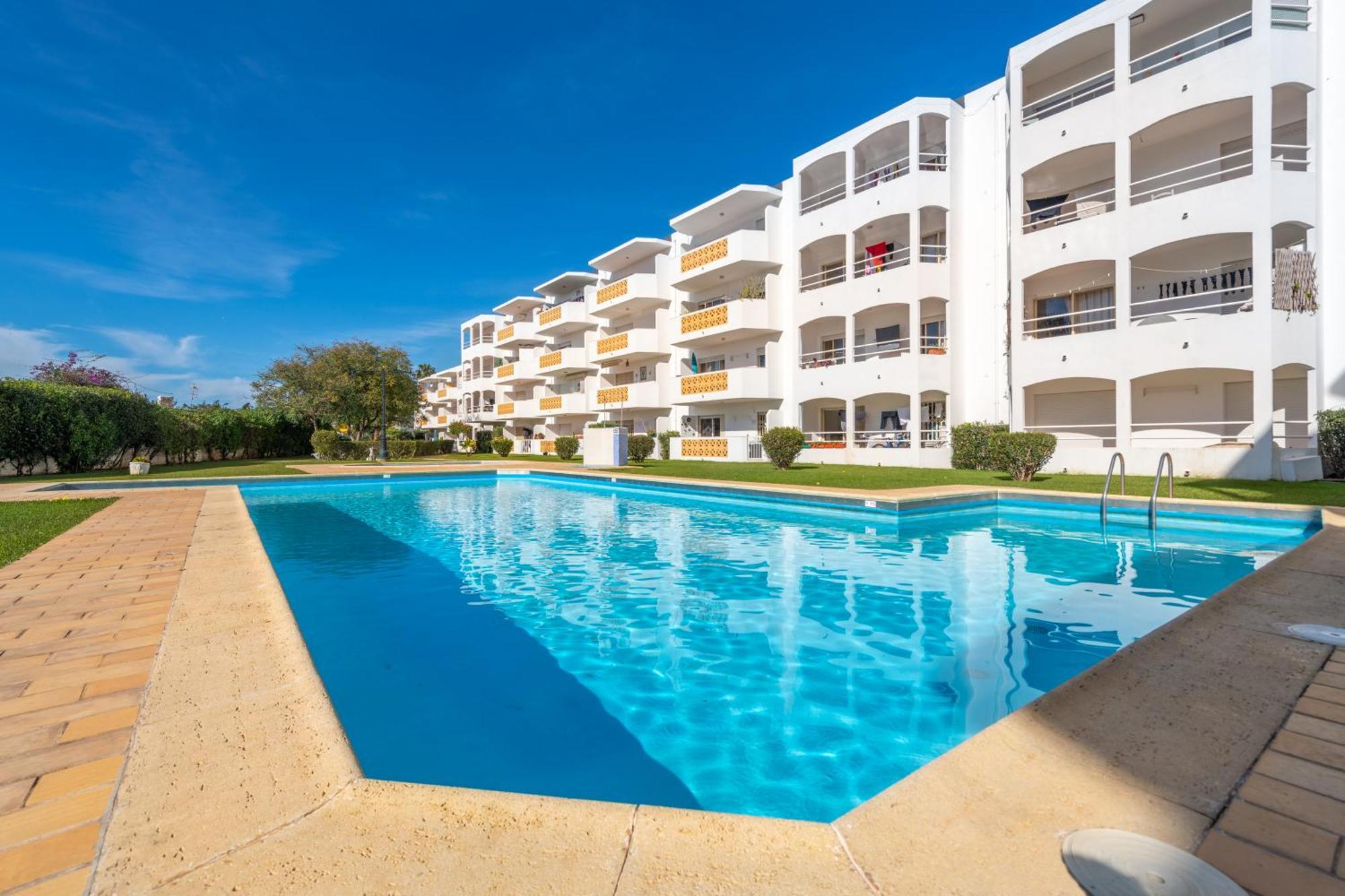 Algarsun - Idealy Situated Holiday Apartment With All Modern Comfort Albufeira Exterior foto